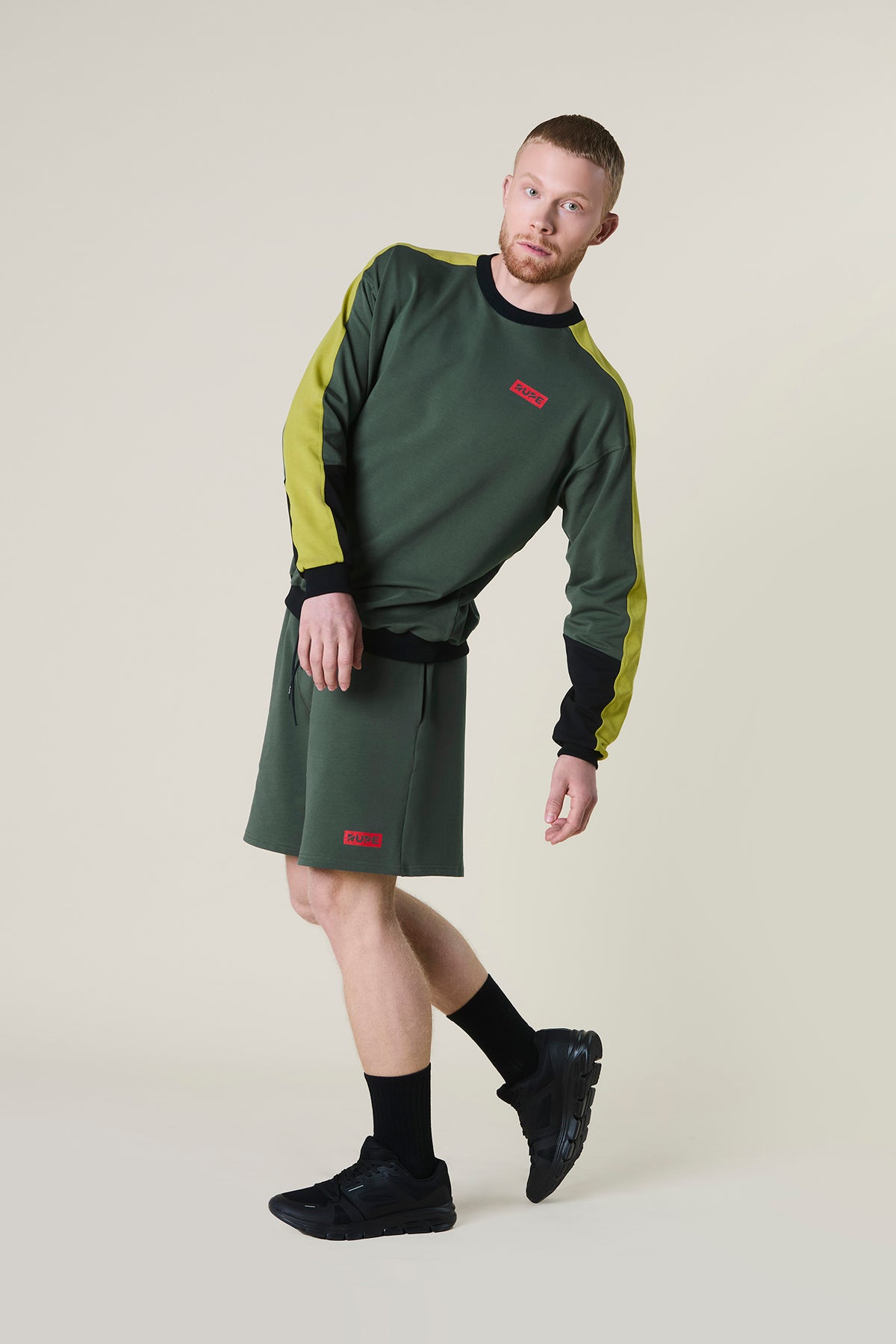 Men's lightweight sweatshirt - Three colours
