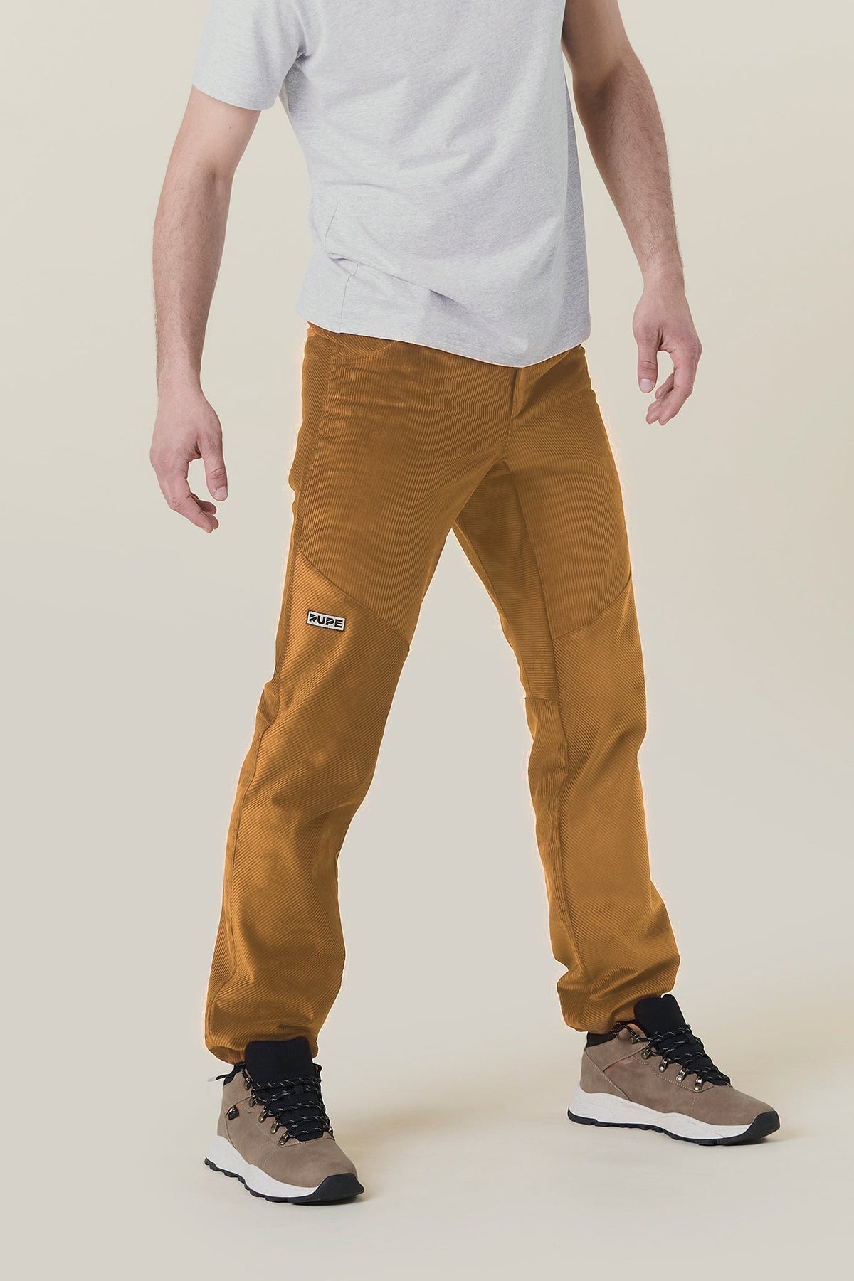 pantalone in velluto giallo ocra