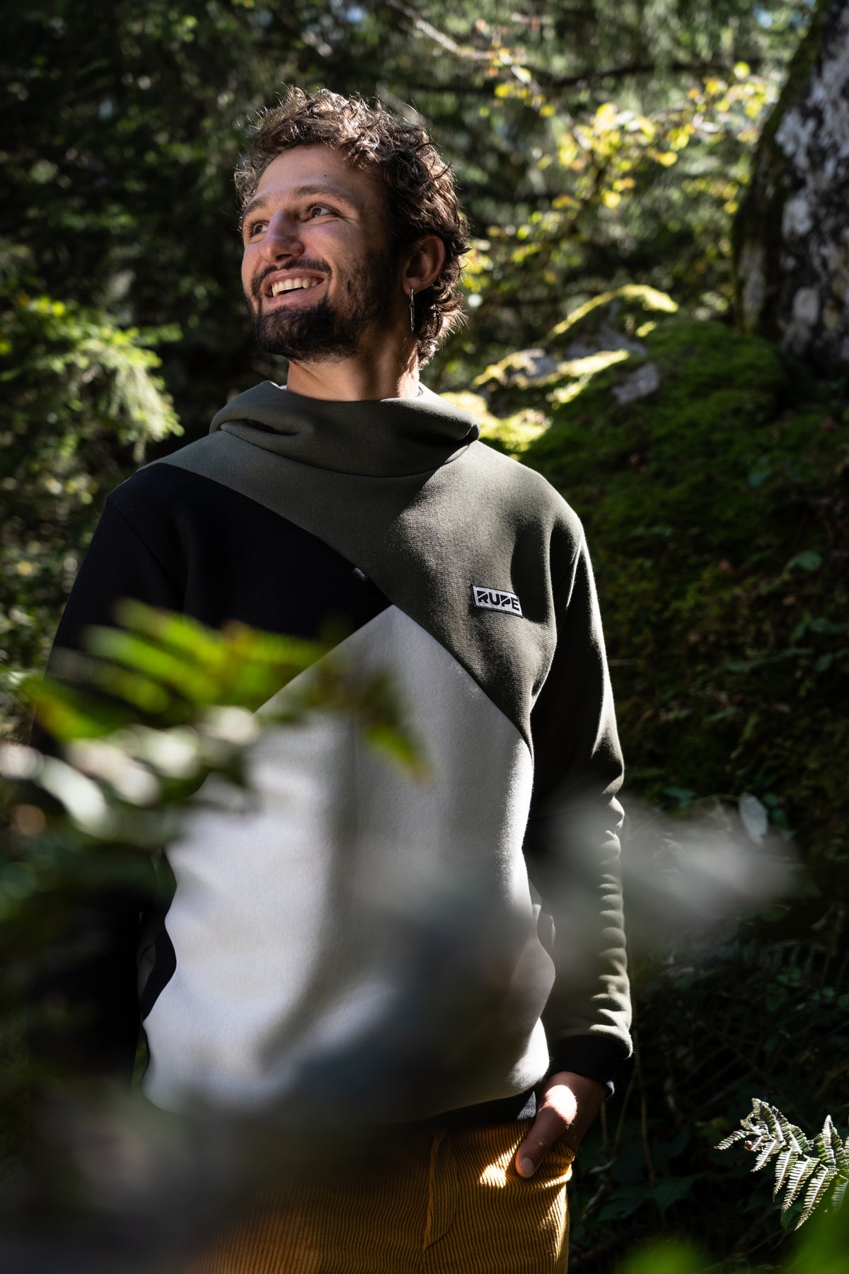 DIHEDRAL – 3-Farben-Hoodie – Unisex – Tuareg