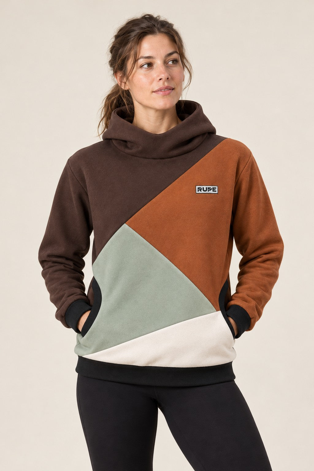Felpa con cappuccio BLOCK Dakota a 4 colori indossata da donna - fronte - Rupe Clothing