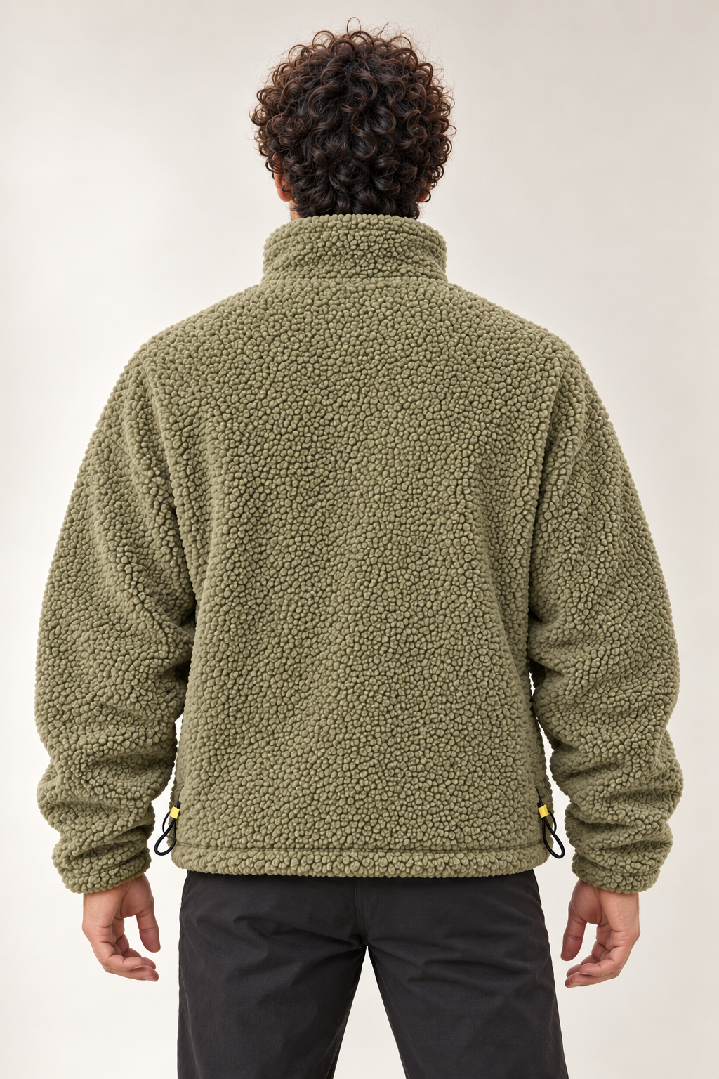Giacca in pile YETI 2.0 Greenwich indossata da uomo - retro - Rupe Clothing